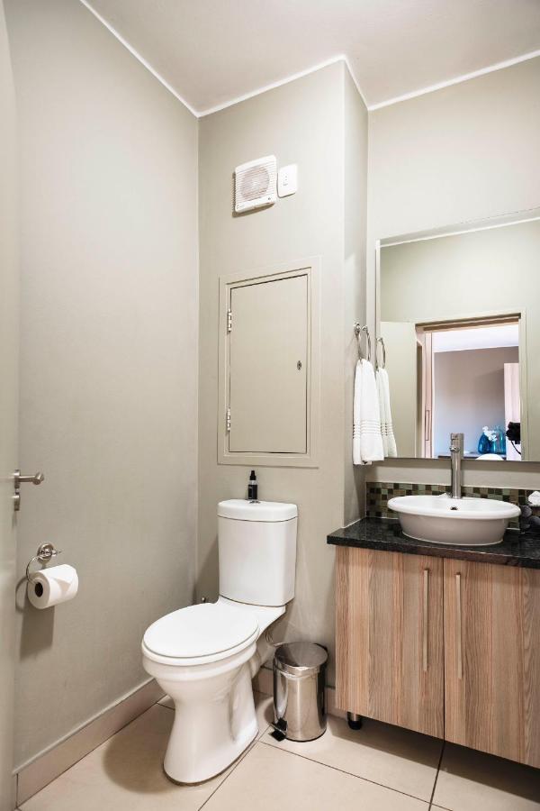 Cag The Atrium Rivonia Aparthotel Йоханесбург Екстериор снимка